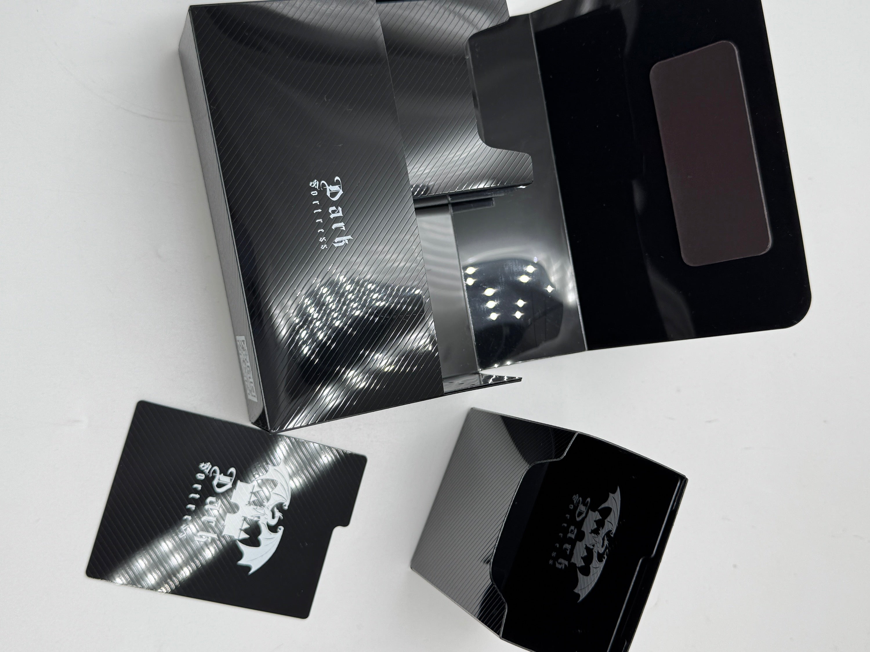 Deck Box Fortress Binary +90 - Protección Premium TCG - Dark Fortress
